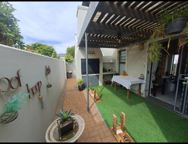 3 bed property to rent in REUNION PARK